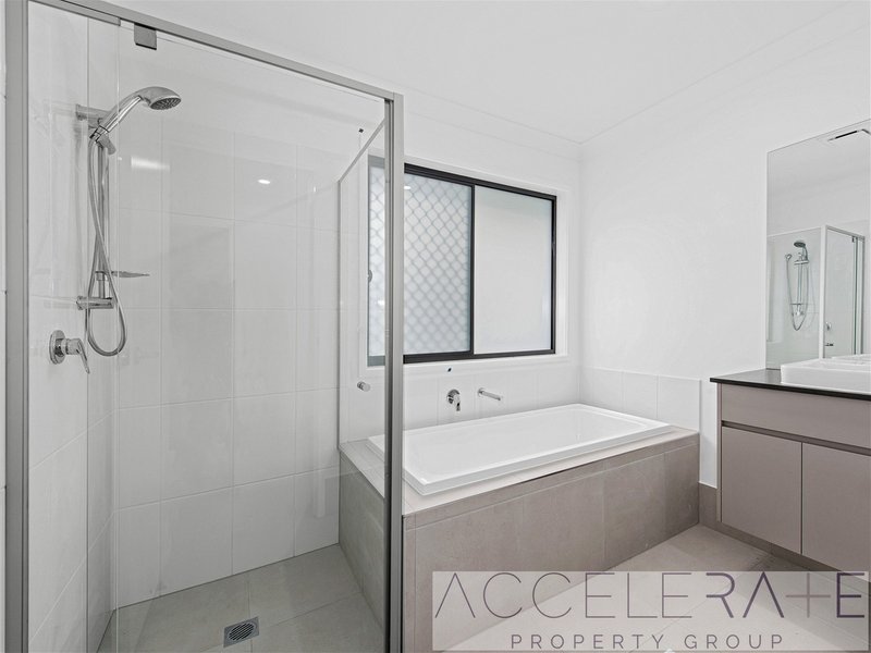 Photo - 3 Pierro Place, Logan Reserve QLD 4133 - Image 7