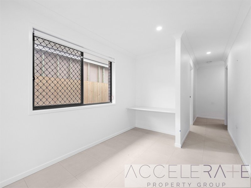 Photo - 3 Pierro Place, Logan Reserve QLD 4133 - Image 8