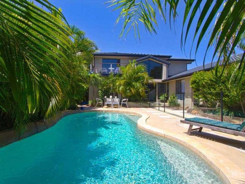 3 Pilot Court, Mermaid Waters QLD 4218