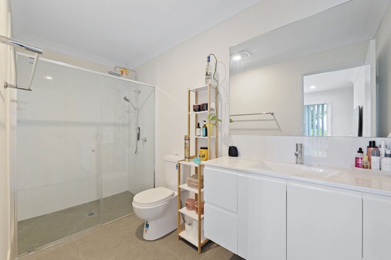 Photo - 3 Pineapple Parkway, Strathpine QLD 4500 - Image 15