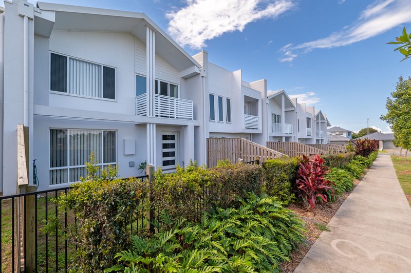 Photo - 3 Pineapple Parkway, Strathpine QLD 4500 - Image 21