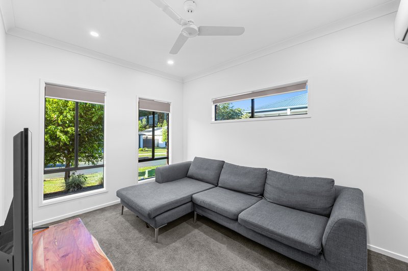 Photo - 3 Pineapple Place, Glass House Mountains QLD 4518 - Image 9