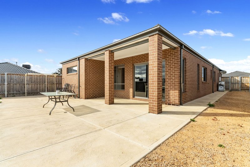 Photo - 3 Pinnacle Point Road, Bacchus Marsh VIC 3340 - Image 12