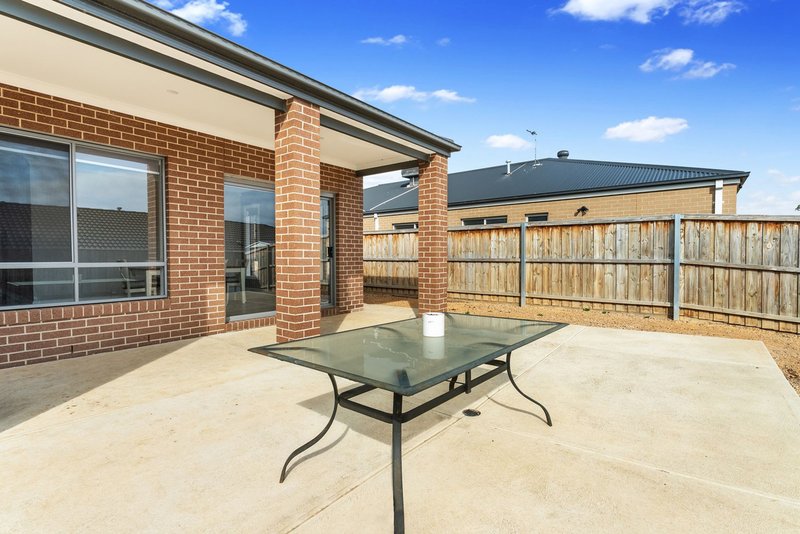 Photo - 3 Pinnacle Point Road, Bacchus Marsh VIC 3340 - Image 13