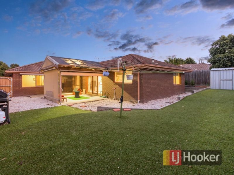 Photo - 3 Pioneer Place, Hampton Park VIC 3976 - Image 13