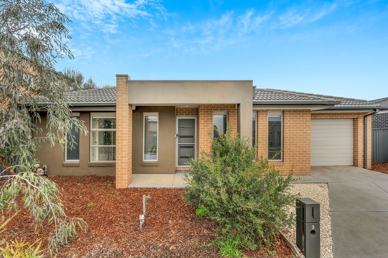 3 Plaza Court, Roxburgh Park VIC 3064