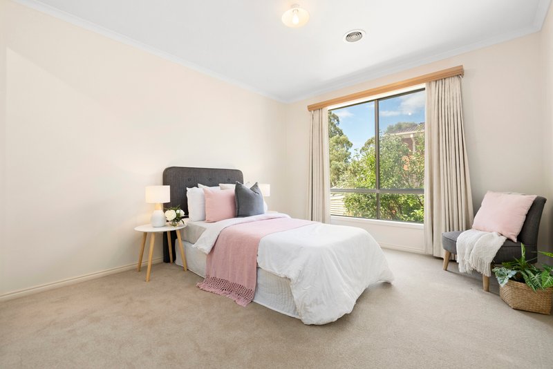 Photo - 3 Plaza Court, Wantirna South VIC 3152 - Image 10