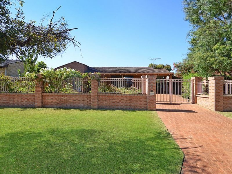 Photo - 3 Plover Way, Stirling WA 6021 - Image 2