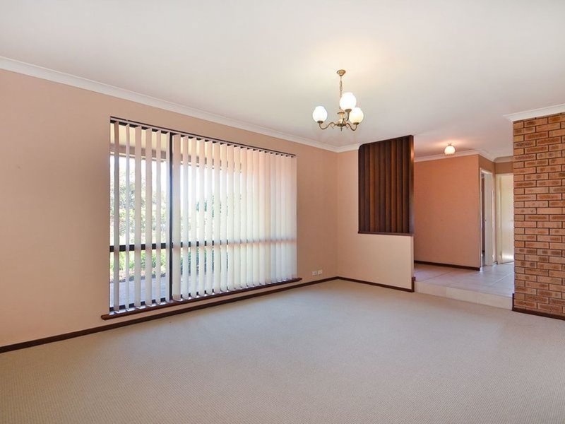 Photo - 3 Plover Way, Stirling WA 6021 - Image 6