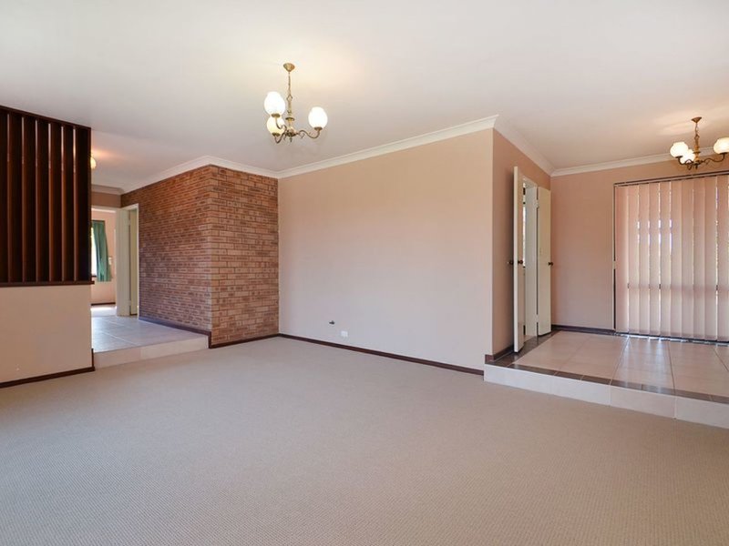 Photo - 3 Plover Way, Stirling WA 6021 - Image 7