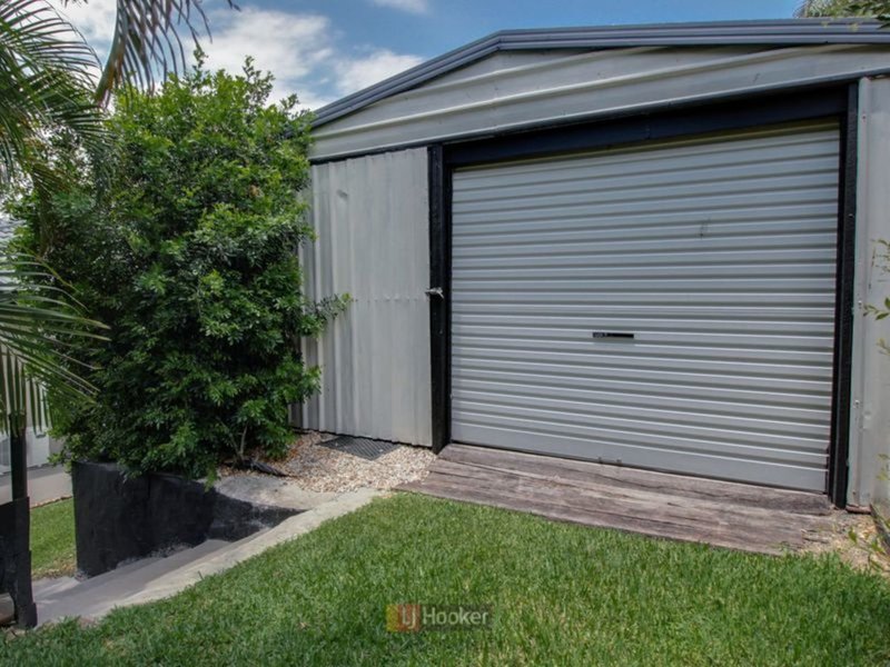 Photo - 3 Ponderosa Street, Hillcrest QLD 4118 - Image 14