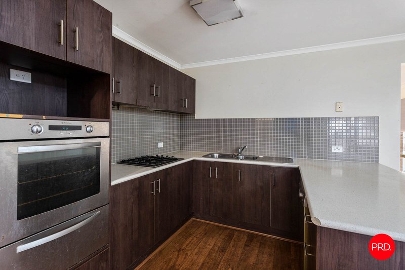 Photo - 3 Poorinda Crescent, Kangaroo Flat VIC 3555 - Image 3