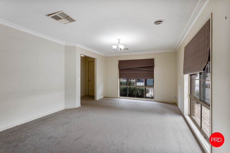 Photo - 3 Poorinda Crescent, Kangaroo Flat VIC 3555 - Image 5