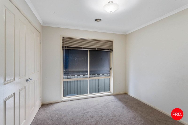 Photo - 3 Poorinda Crescent, Kangaroo Flat VIC 3555 - Image 9