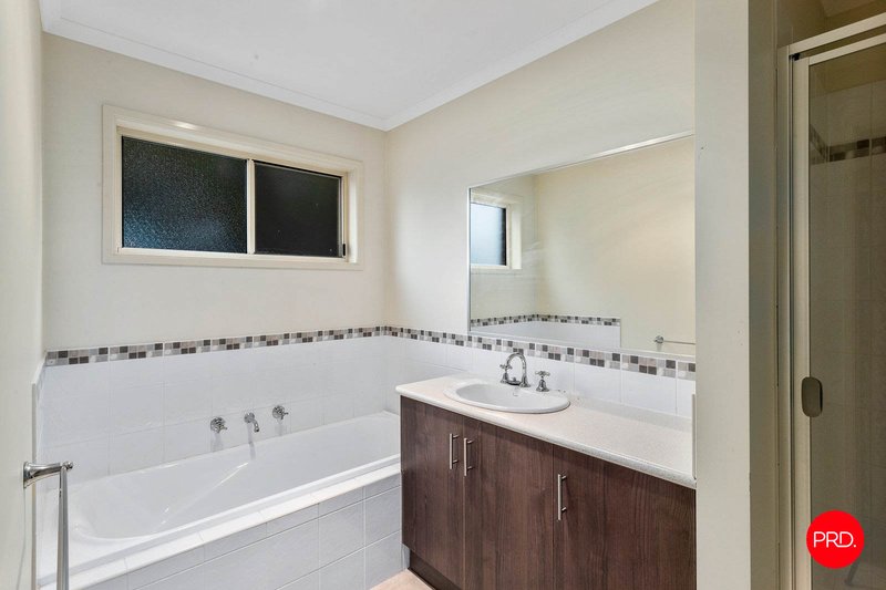 Photo - 3 Poorinda Crescent, Kangaroo Flat VIC 3555 - Image 10