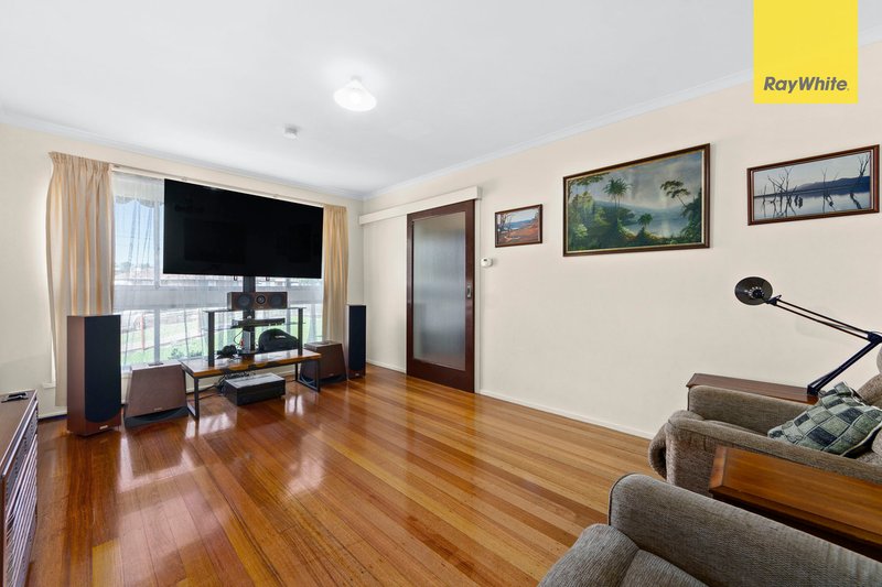 Photo - 3 Poplar Court, St Albans VIC 3021 - Image 2