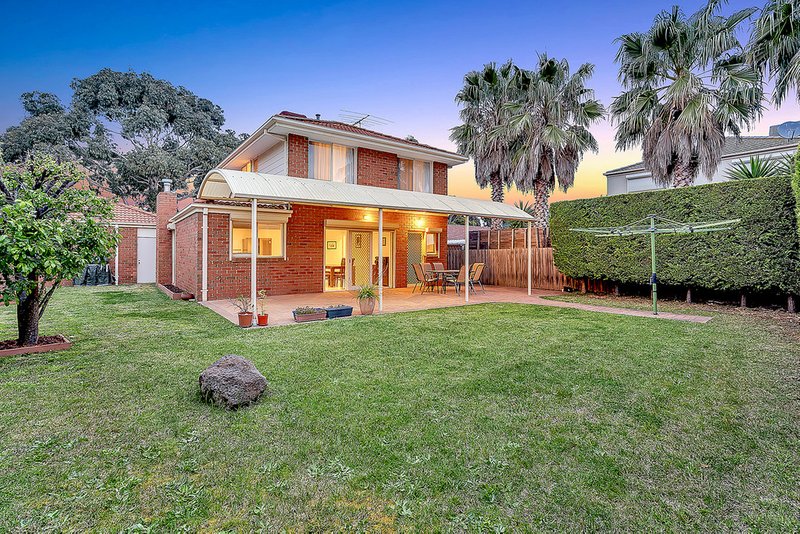 Photo - 3 Porter Avenue, Roxburgh Park VIC 3064 - Image 15