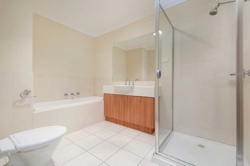 Photo - 3 Portland Place, Roxburgh Park VIC 3064 - Image 5