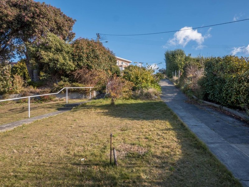 Photo - 3 Portland Place, Sandy Bay TAS 7005 - Image 19