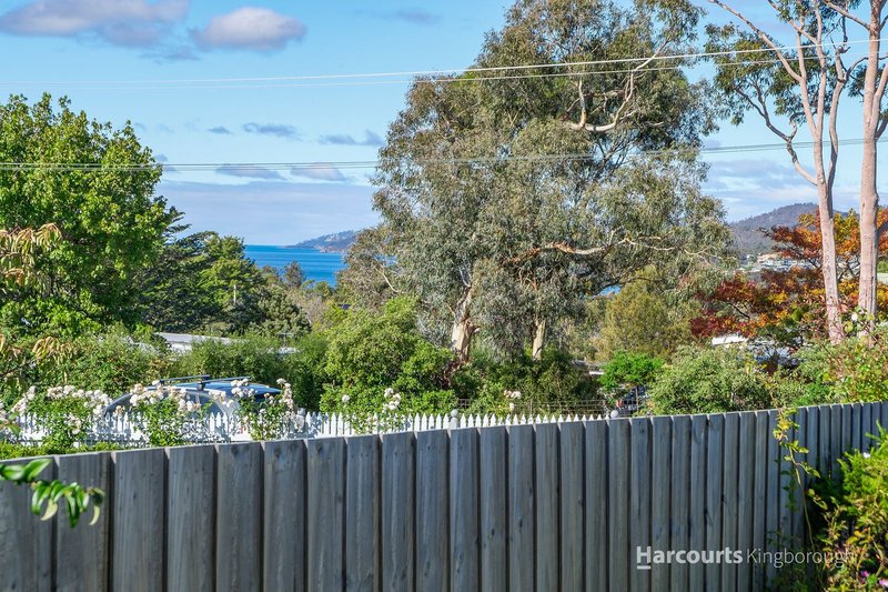 Photo - 3 Powell Road, Blackmans Bay TAS 7052 - Image 4