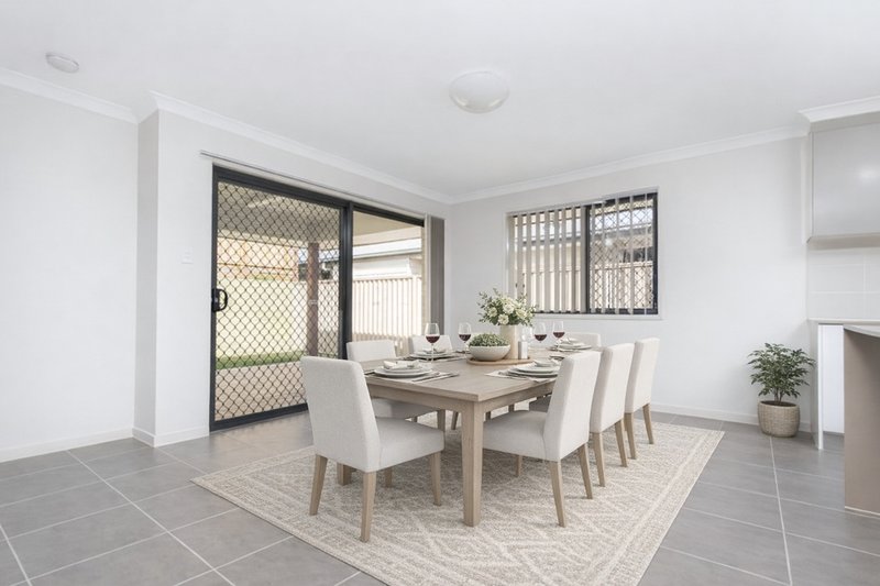Photo - 3 Premier Place, Narangba QLD 4504 - Image 4