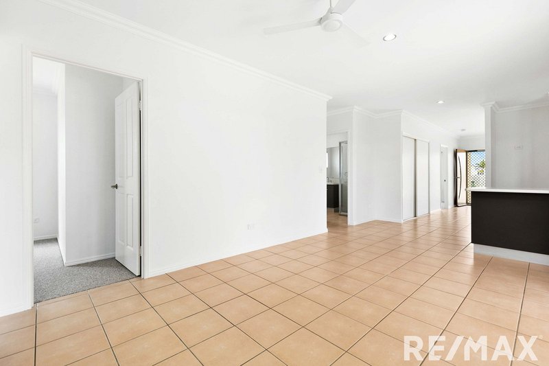 Photo - 3 Protector Way, Eli Waters QLD 4655 - Image 15