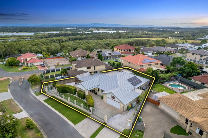 Photo - 3 Putney Court, Murrumba Downs QLD 4503 - Image 2