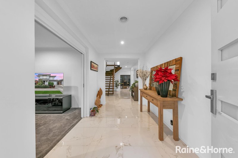 Photo - 3 Pymble Terrace, Truganina VIC 3029 - Image 3