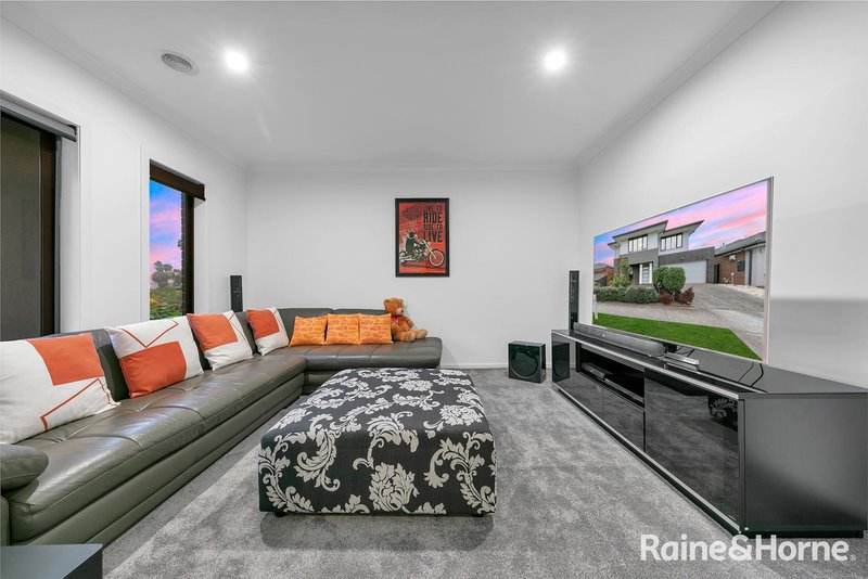 Photo - 3 Pymble Terrace, Truganina VIC 3029 - Image 6