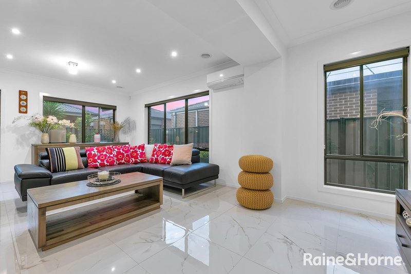 Photo - 3 Pymble Terrace, Truganina VIC 3029 - Image 14