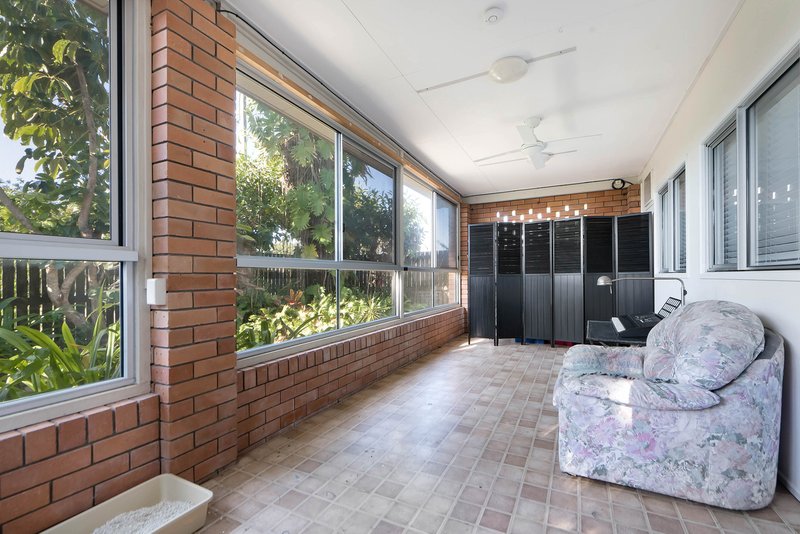 Photo - 3 Quail Street, Slade Point QLD 4740 - Image 25