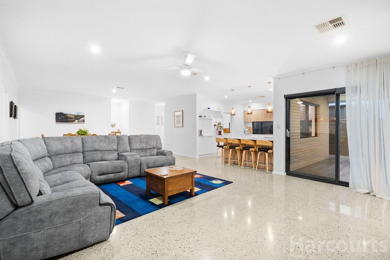 Photo - 3 Quandong Parkway, Halls Head WA 6210 - Image 12
