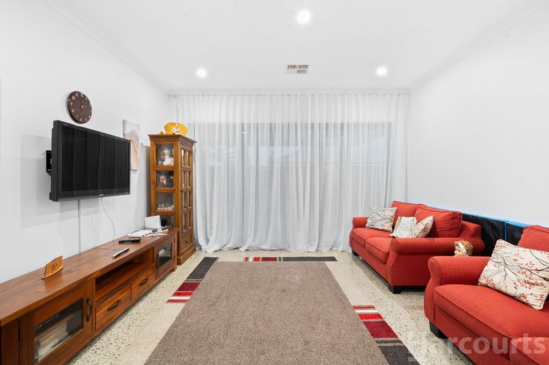 Photo - 3 Quandong Parkway, Halls Head WA 6210 - Image 19