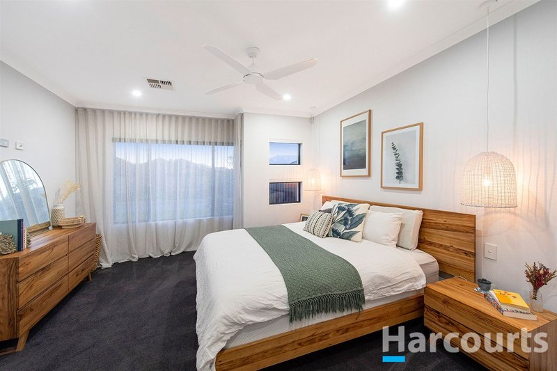 Photo - 3 Quandong Parkway, Halls Head WA 6210 - Image 3