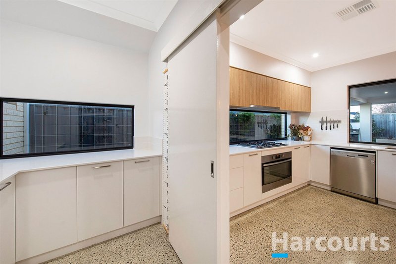 Photo - 3 Quandong Parkway, Halls Head WA 6210 - Image 12