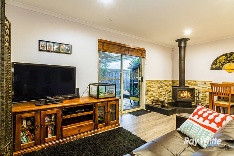 Photo - 3 Raisell Road, Cranbourne West VIC 3977 - Image 8