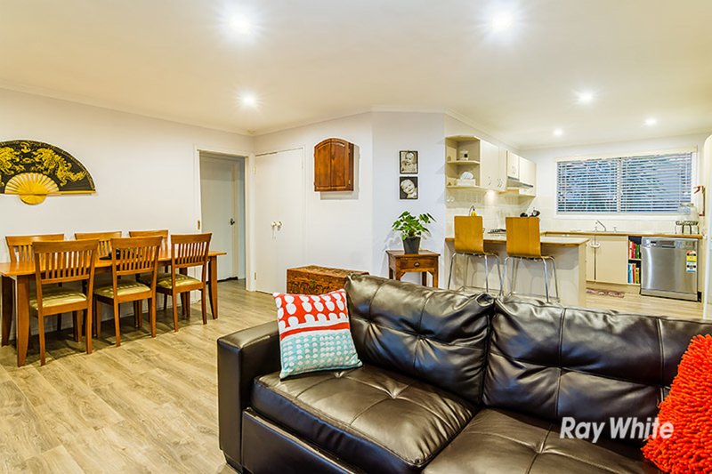 Photo - 3 Raisell Road, Cranbourne West VIC 3977 - Image 9