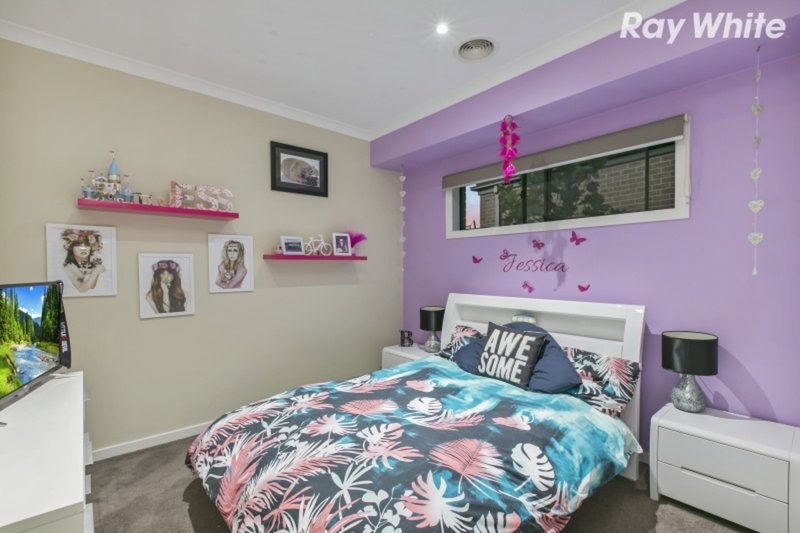 Photo - 3 Ramsay Close, Pakenham VIC 3810 - Image 9