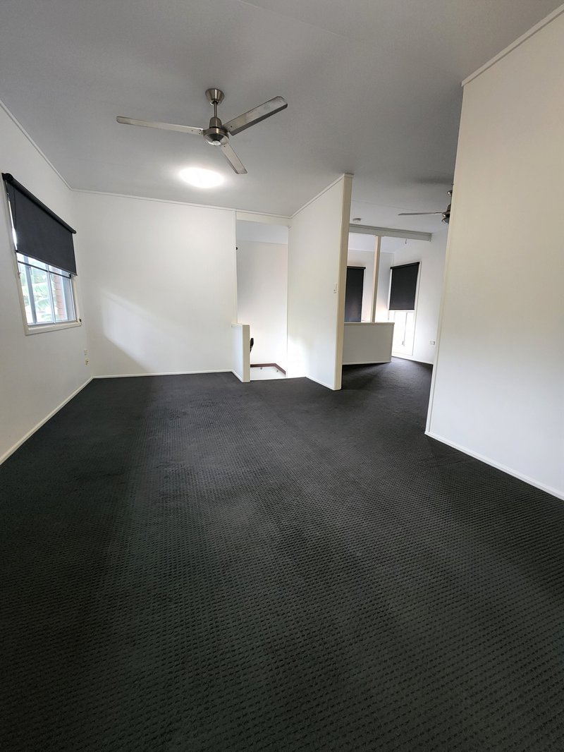 Photo - 3 Rasmussen Avenue, Hay Point QLD 4740 - Image 7