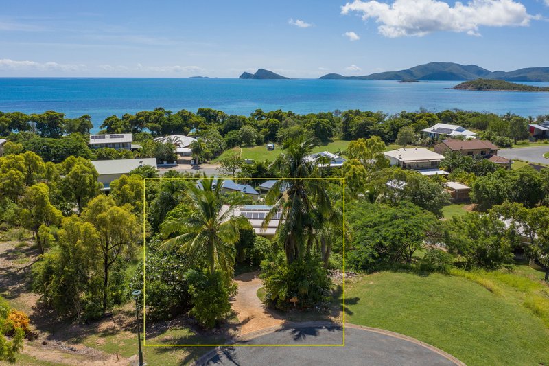 Photo - 3 Rattray Avenue, Hideaway Bay QLD 4800 - Image 2