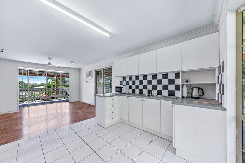 Photo - 3 Rattray Avenue, Hideaway Bay QLD 4800 - Image 11