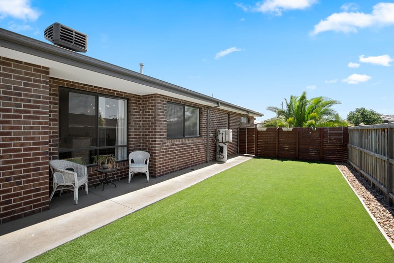 Photo - 3 Razorbill Terrace, Werribee VIC 3030 - Image 15