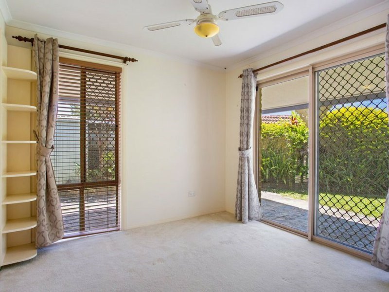 Photo - 3 Rednal Court, Carrara QLD 4211 - Image 8