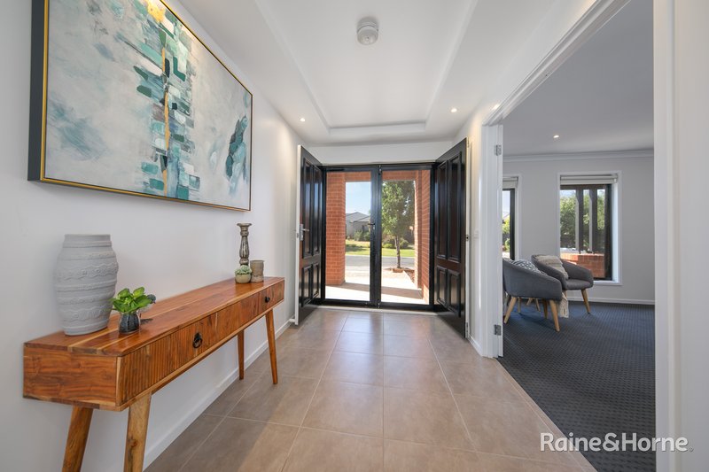 Photo - 3 Redpath Court, Sunbury VIC 3429 - Image 5