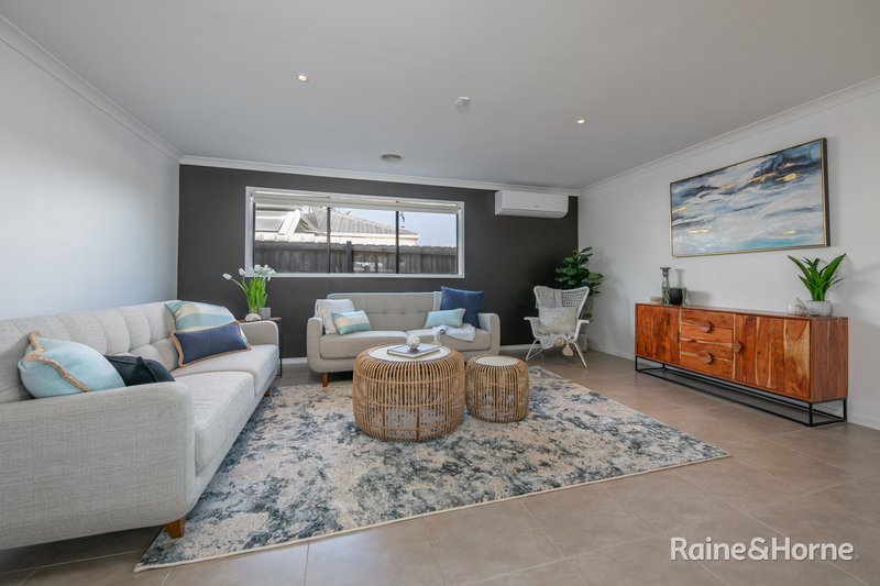 Photo - 3 Redpath Court, Sunbury VIC 3429 - Image 12