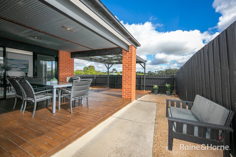 Photo - 3 Redpath Court, Sunbury VIC 3429 - Image 17