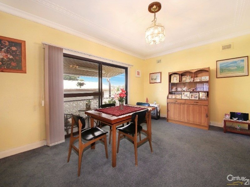 Photo - 3 Reede Street, Turrella NSW 2205 - Image 5