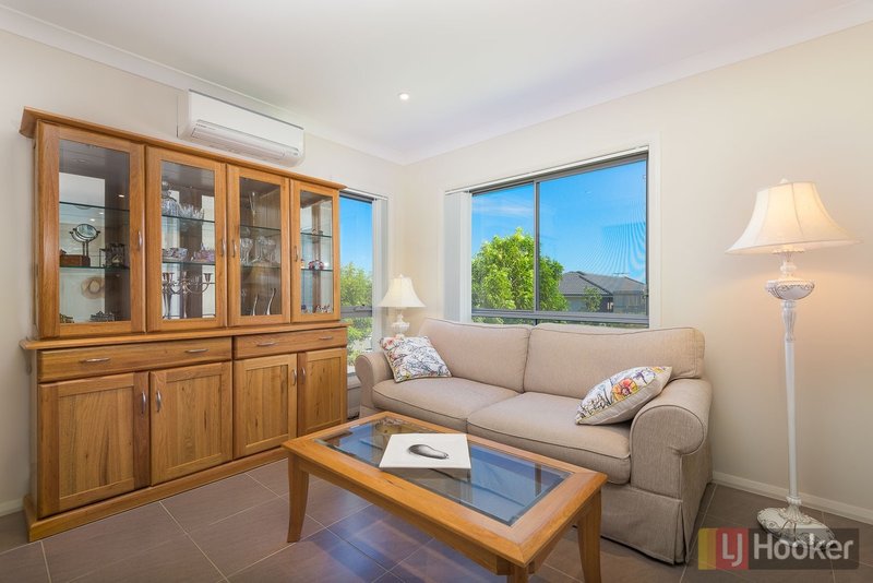 Photo - 3 Regalia Crescent, Glenfield NSW 2167 - Image 2