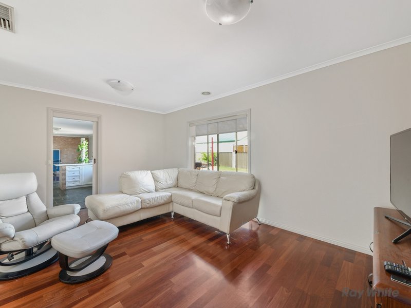 Photo - 3 Regency Court, Benalla VIC 3672 - Image 5