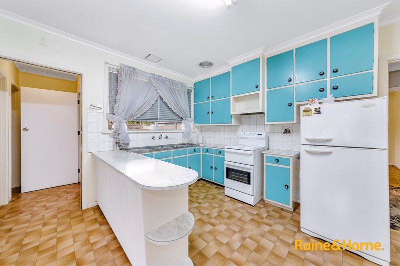 Photo - 3 Reilly Street, Springvale VIC 3171 - Image 6